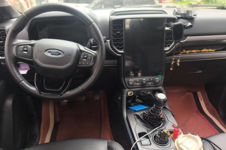 Used Ford Ranger 2023 Shanlin Two-Wheel Drive Manual Gasoline Model Center Console