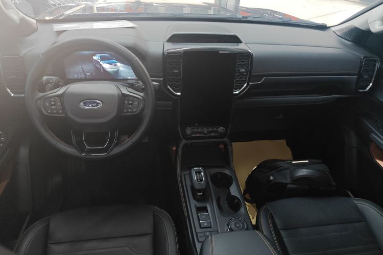 Used Ford Ranger 2023 Trailblazer 4x4 Automatic Off-Road Version – Gasoline Center Console