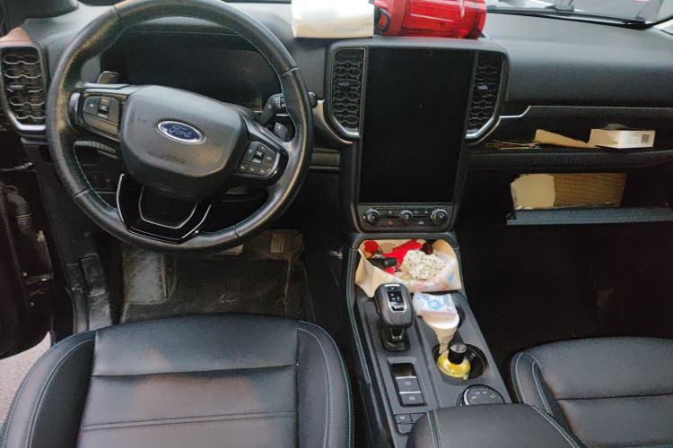 Used Ford Ranger 2023 Shanlin 4x4 Automatic Version Gasoline Center Console