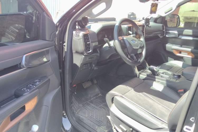 Used Ford Ranger 2023 Trailblazer 4x4 Automatic Version – Gasoline Driver Seat