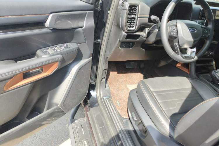Used Ford Ranger 2023 Trailblazer 4x4 Automatic Off-Road Version – Gasoline Driver Seat