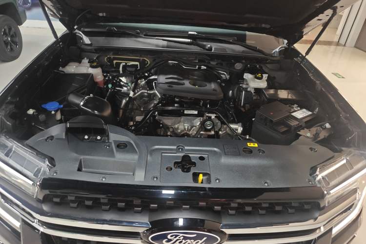 Used Ford Ranger 2023 Trailblazer 4x4 Automatic Version – Gasoline Engine Bay