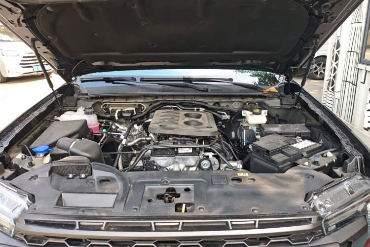 Used Ford Ranger 2023 Trailblazer 4x4 Automatic Version – Gasoline Engine Bay