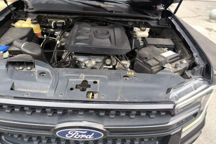 Used Ford Ranger 2023 Trailblazer 4x4 Automatic Version – Gasoline Engine Bay Left