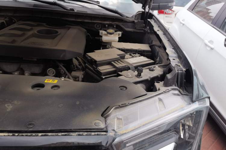 Used Ford Ranger 2023 Trailblazer 4x4 Automatic Version – Gasoline Engine Bay Left