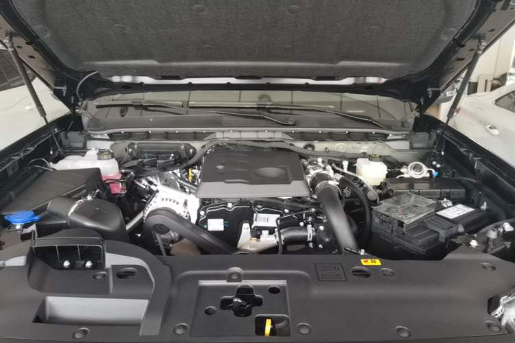 Used Ford Ranger 2023 Shanlin 4x4 Automatic Diesel Engine Bay