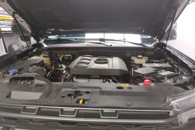 Used Ford Ranger 2023 Trailblazer 4x4 Automatic Version – Gasoline Engine Bay