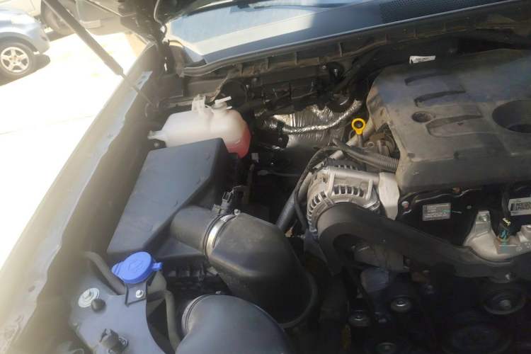 Used Ford Ranger 2023 Shanlin Two-Wheel Drive Automatic Diesel Engine Bay Right