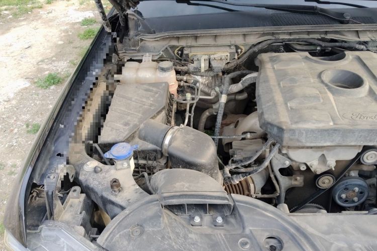 Used Ford Ranger 2023 Trailblazer 4x4 Automatic Version – Gasoline Engine Bay Right