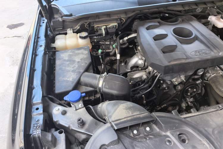 Used Ford Ranger 2023 Trailblazer 4x4 Automatic Version – Gasoline Engine Bay Right