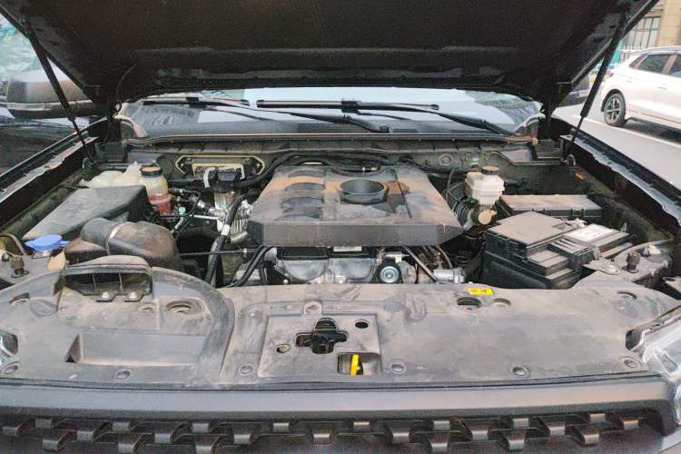 Used Ford Ranger 2023 Shanlin 4x4 Automatic Version Gasoline Engine Bay