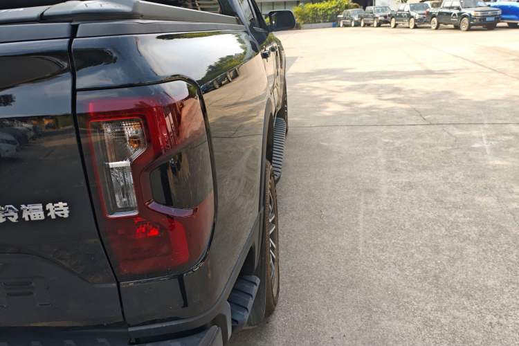 Used Ford Ranger 2023 Trailblazer 4x4 Automatic Version – Gasoline Exterior 2