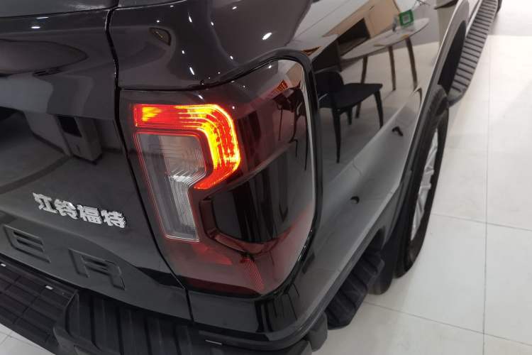 Used Ford Ranger 2023 Shanlin 4x4 Automatic Version Gasoline Exterior 3