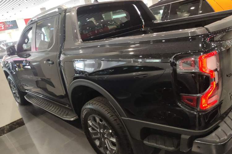 Used Ford Ranger 2023 Wild Terrain 4x4 Automatic Version Gasoline Exterior 3