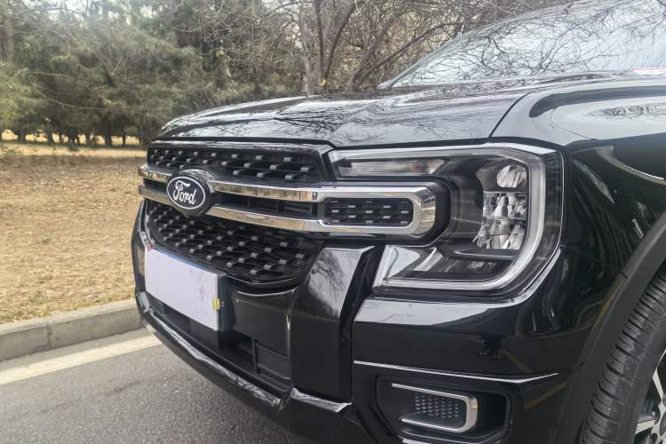 Used Ford Ranger 2023 Trailblazer 4x4 Automatic Version – Gasoline Exterior 5