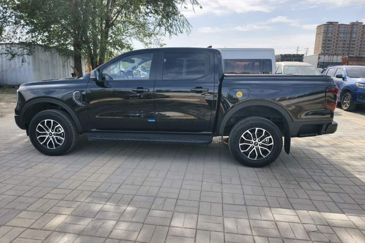 Used Ford Ranger 2023 Trailblazer 4x4 Automatic Version – Gasoline Exterior 9
