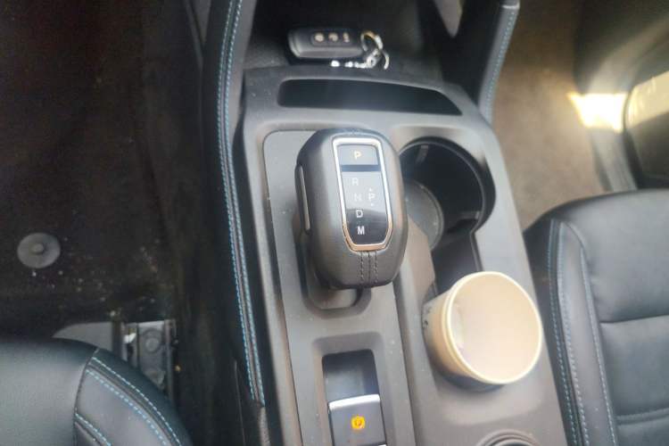 Used Ford Ranger 2023 Shanlin Two-Wheel Drive Automatic Diesel Gear Lever