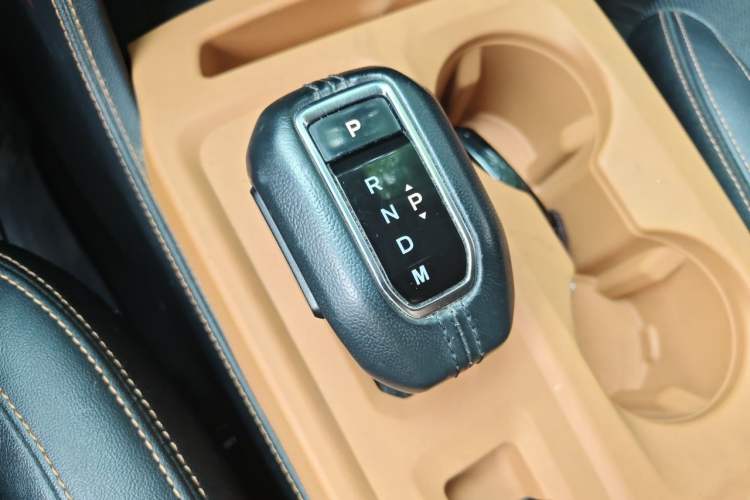 Used Ford Ranger 2023 Trailblazer 4x4 Automatic Version – Gasoline Gear Lever