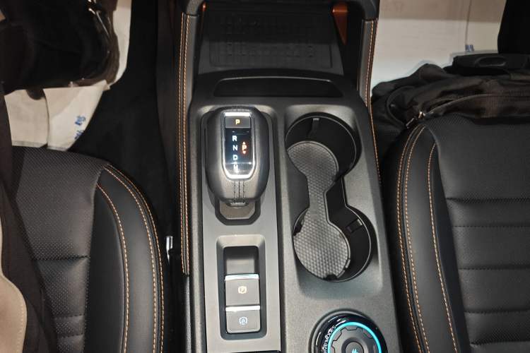 Used Ford Ranger 2023 Trailblazer 4x4 Automatic Version – Gasoline Gear Lever