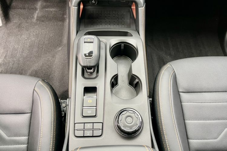 Used Ford Ranger 2023 Trailblazer 4x4 Automatic Off-Road Version – Gasoline Gear Lever