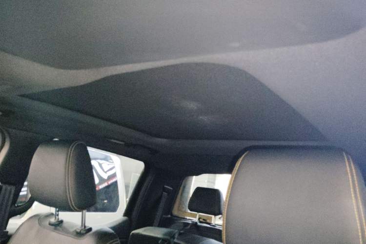 Used Ford Ranger 2023 Wild Terrain 4x4 Automatic Version Gasoline Headliner