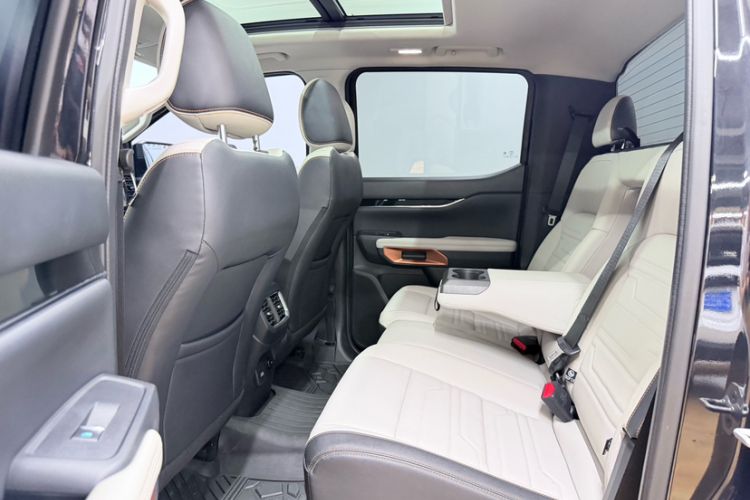 Used Ford Ranger 2023 Trailblazer 4x4 Automatic Off-Road Version – Gasoline Interior 1