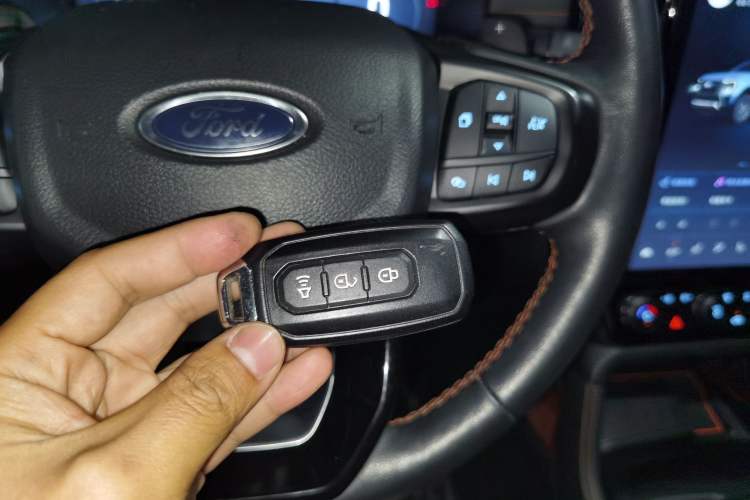 Used Ford Ranger 2023 Trailblazer 4x4 Automatic Version – Gasoline Interior 1