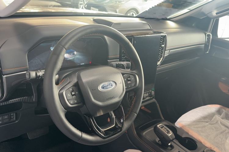 Used Ford Ranger 2023 Trailblazer 4x4 Automatic Off-Road Version – Gasoline Interior 3