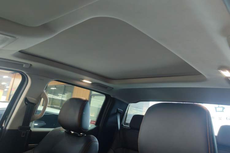 Used Ford Ranger 2023 Trailblazer 4x4 Automatic Version – Gasoline Interior 4