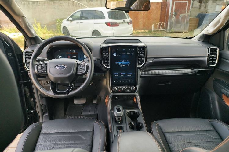 Used Ford Ranger 2023 Trailblazer 4x4 Automatic Version – Gasoline Interior 5
