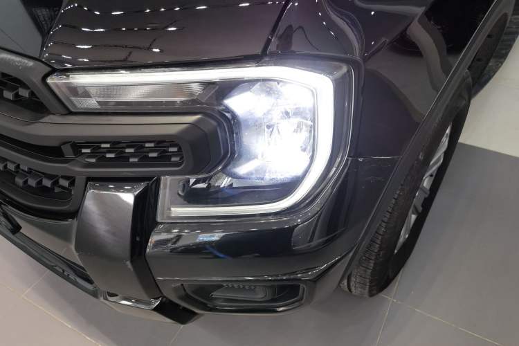 Used Ford Ranger 2023 Shanlin 4x4 Automatic Version Gasoline Left Front Headlight