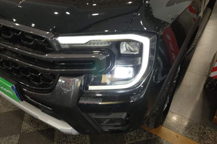 Used Ford Ranger 2023 Wild Terrain 4x4 Automatic Version Gasoline Left Front Headlight