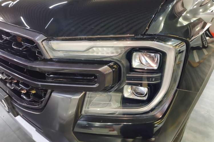 Used Ford Ranger 2023 Wild Terrain 4x4 Automatic Version Gasoline Left Front Headlight