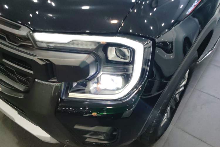 Used Ford Ranger 2023 Wild Terrain 4x4 Automatic Version Gasoline Left Front Headlight