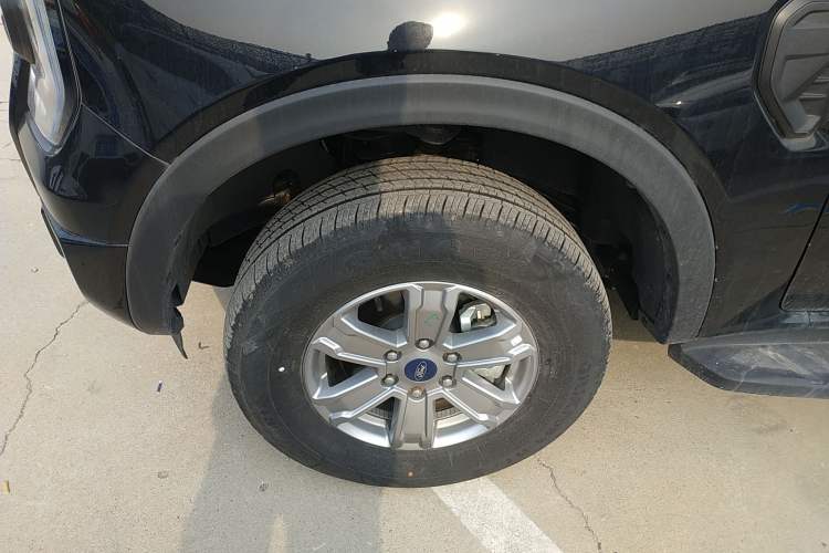 Used Ford Ranger 2023 Shanlin Two-Wheel Drive Manual Gasoline Model Left Front Wheel Hub