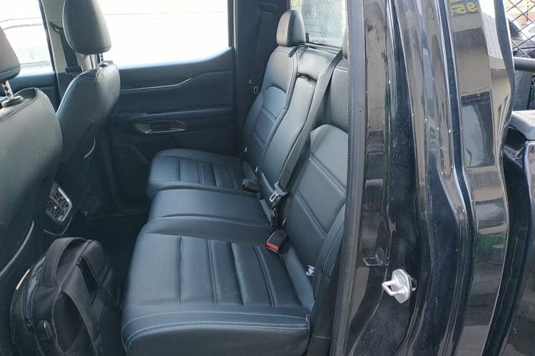 Used Ford Ranger 2023 Shanlin 4x4 Automatic Version Gasoline Left Rear Seat