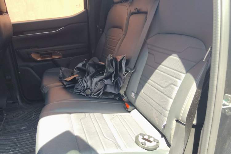 Used Ford Ranger 2023 Trailblazer 4x4 Automatic Version – Gasoline Left Rear Seat