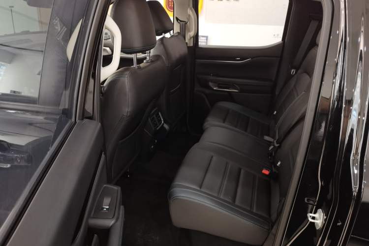Used Ford Ranger 2023 Shanlin 4x4 Automatic Version Gasoline Left Rear Seat