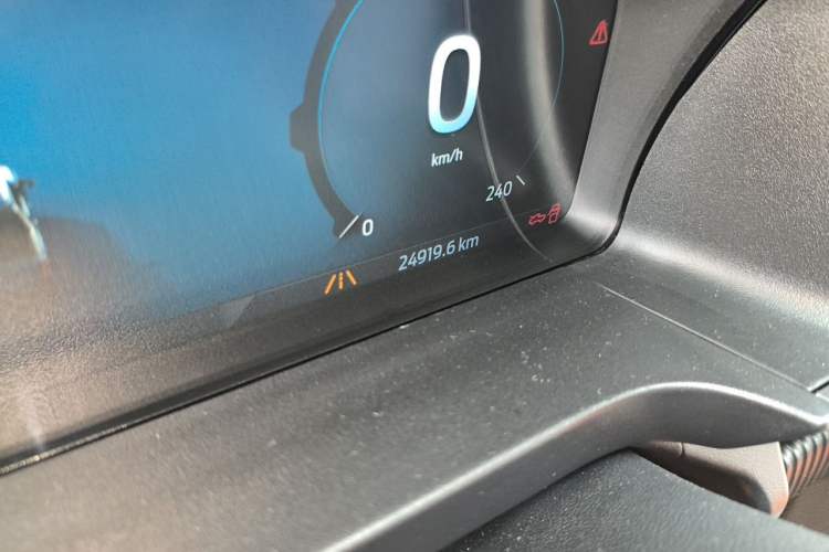 Used Ford Ranger 2023 Trailblazer 4x4 Automatic Version – Gasoline Odometer Close Up