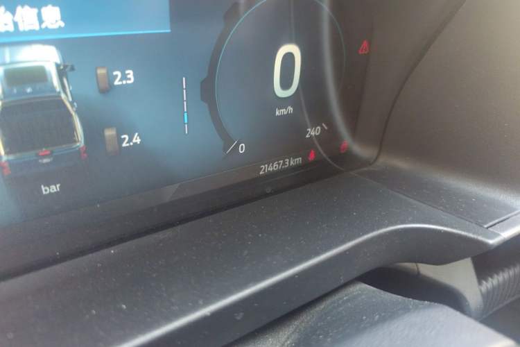 Used Ford Ranger 2023 Shanlin Two-Wheel Drive Automatic Diesel Odometer Close Up