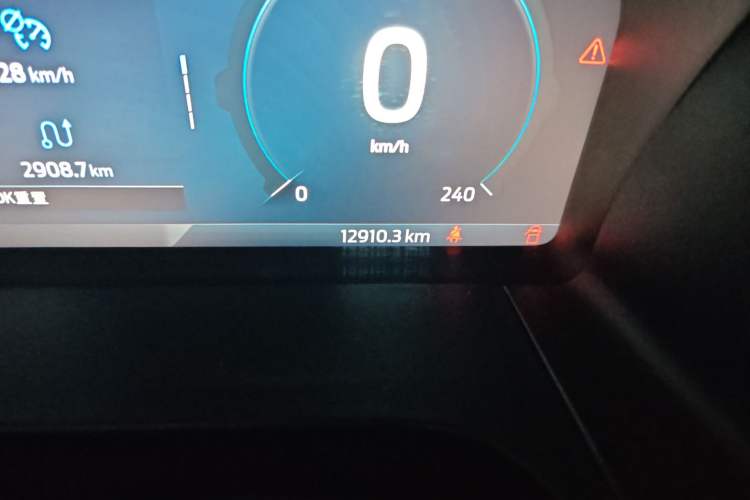 Used Ford Ranger 2023 Shanlin 4x4 Manual Transmission Gasoline Model Odometer Close Up