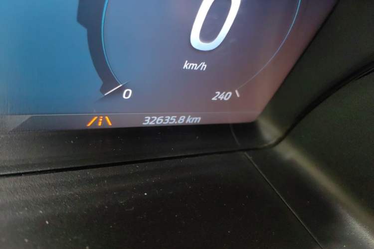 Used Ford Ranger 2023 Trailblazer 4x4 Automatic Version – Gasoline Odometer Close Up