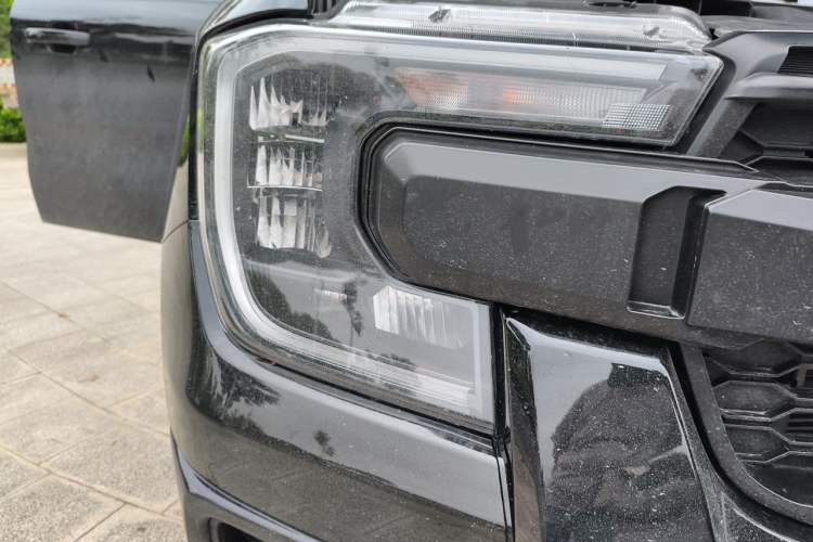 Used Ford Ranger 2023 Trailblazer 4x4 Automatic Version – Gasoline Right Front Headlight