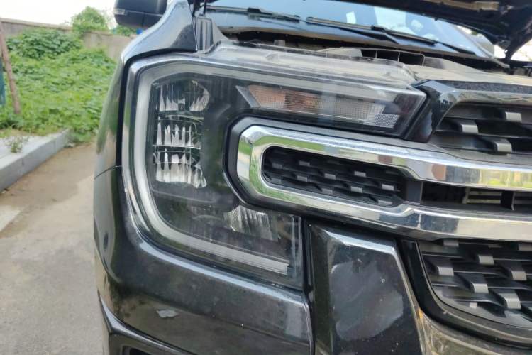 Used Ford Ranger 2023 Trailblazer 4x4 Automatic Version – Gasoline Right Front Headlight