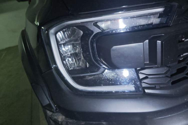 Used Ford Ranger 2023 Trailblazer 4x4 Automatic Version – Gasoline Right Front Headlight
