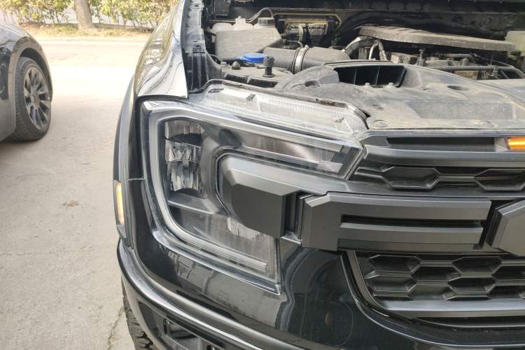 Used Ford Ranger 2023 Trailblazer 4x4 Automatic Version – Gasoline Right Front Headlight