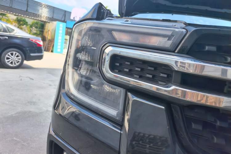 Used Ford Ranger 2023 Trailblazer 4x4 Automatic Version – Gasoline Right Front Headlight