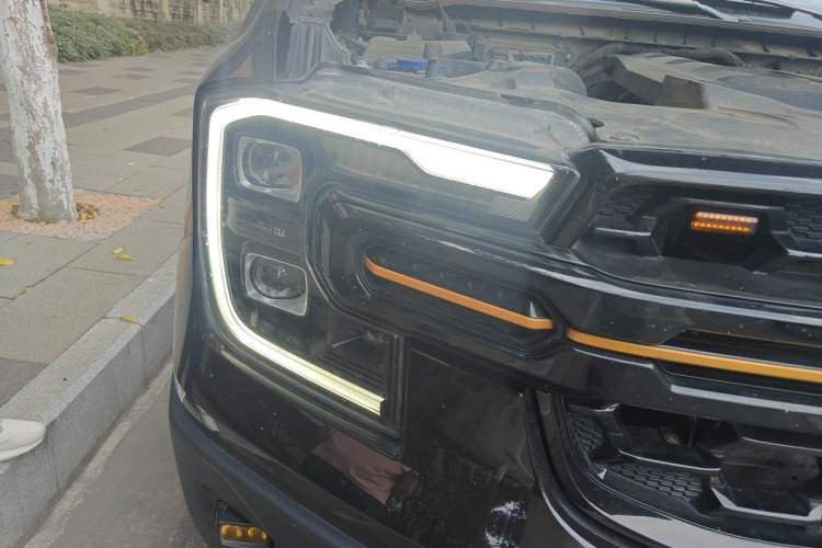 Used Ford Ranger 2023 1st Edition Gasoline Model Right Front Headlight