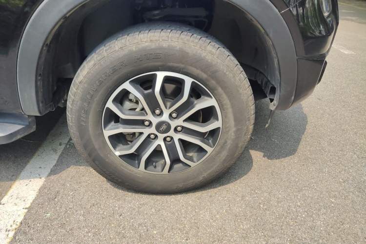 Used Ford Ranger 2023 Trailblazer 4x4 Automatic Version – Gasoline Right Front Wheel Hub