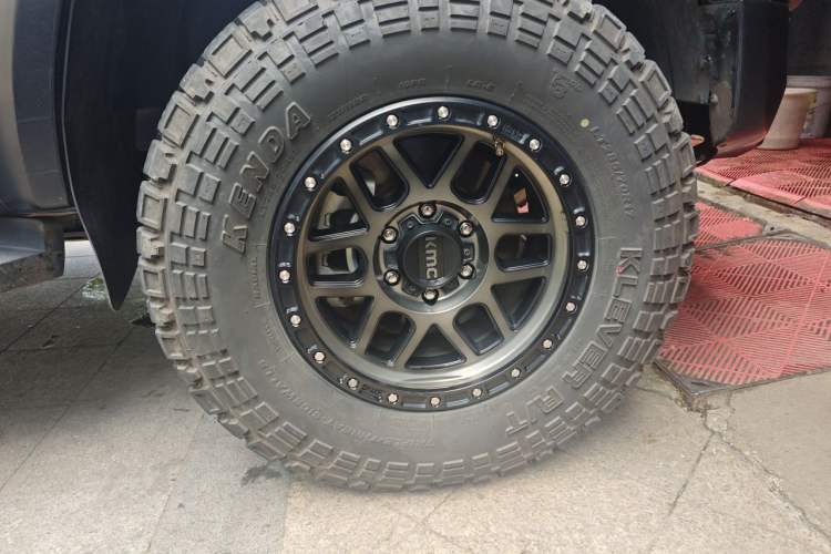 Used Ford Ranger 2023 Trailblazer 4x4 Automatic Version – Gasoline Right Front Wheel Hub